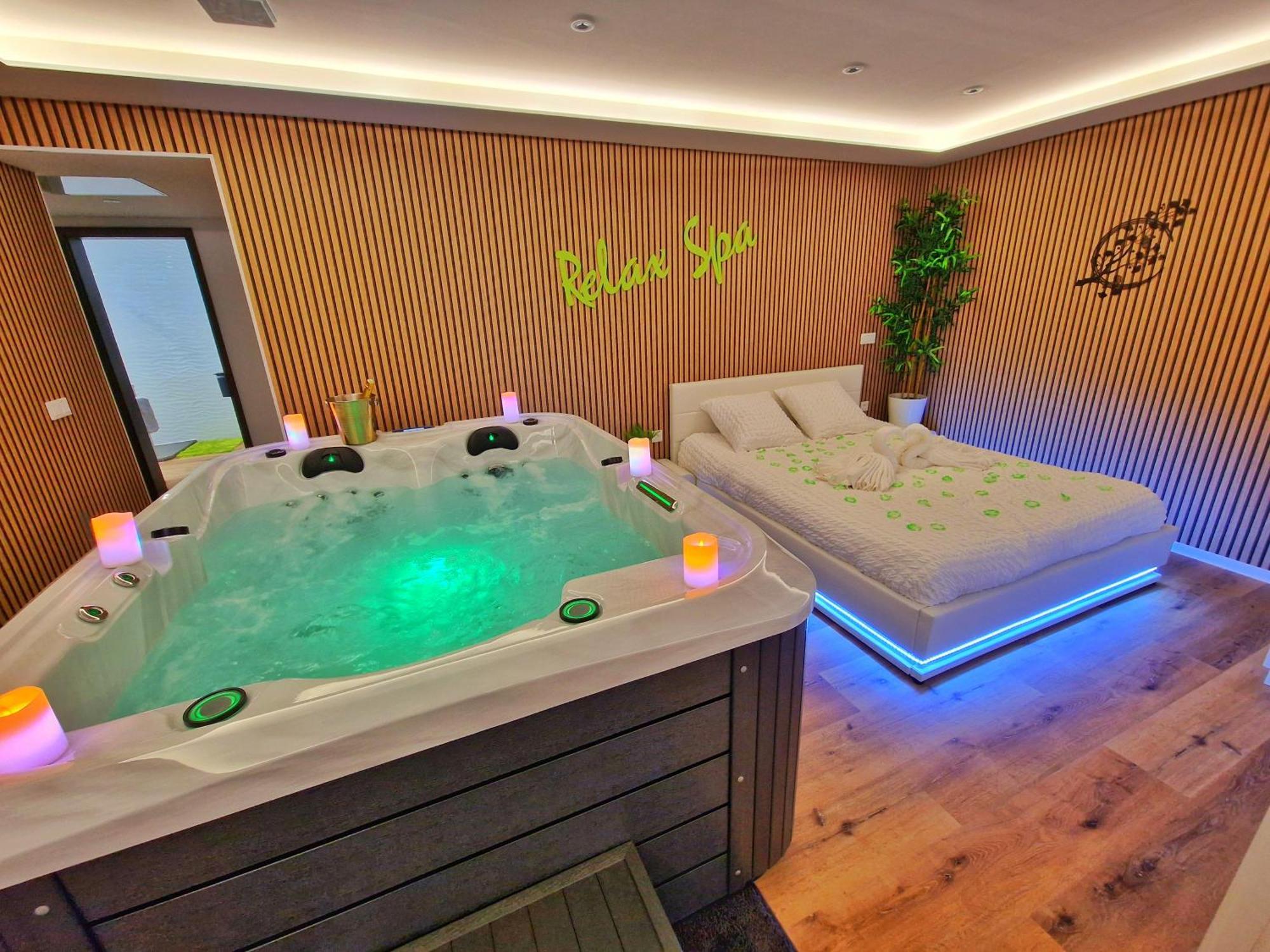 Relax Spa-4 Pers-Jacuzzi-Parking-Jardin-Clim-Colmar Muntzenheim المظهر الخارجي الصورة