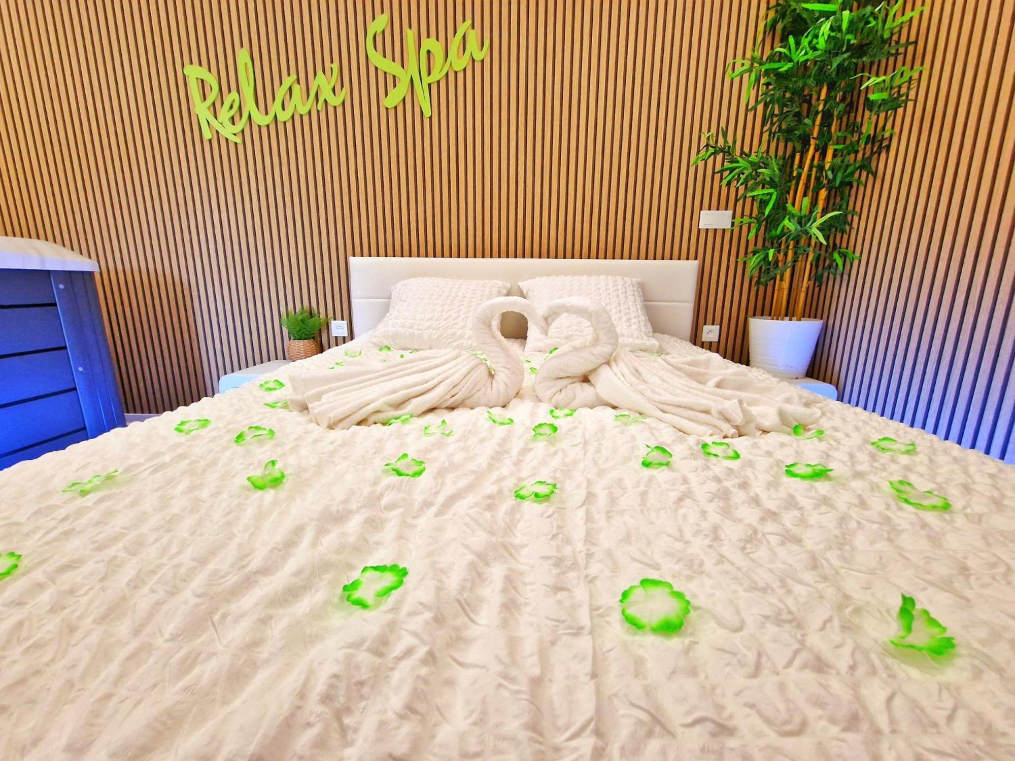 Relax Spa-4 Pers-Jacuzzi-Parking-Jardin-Clim-Colmar Muntzenheim المظهر الخارجي الصورة
