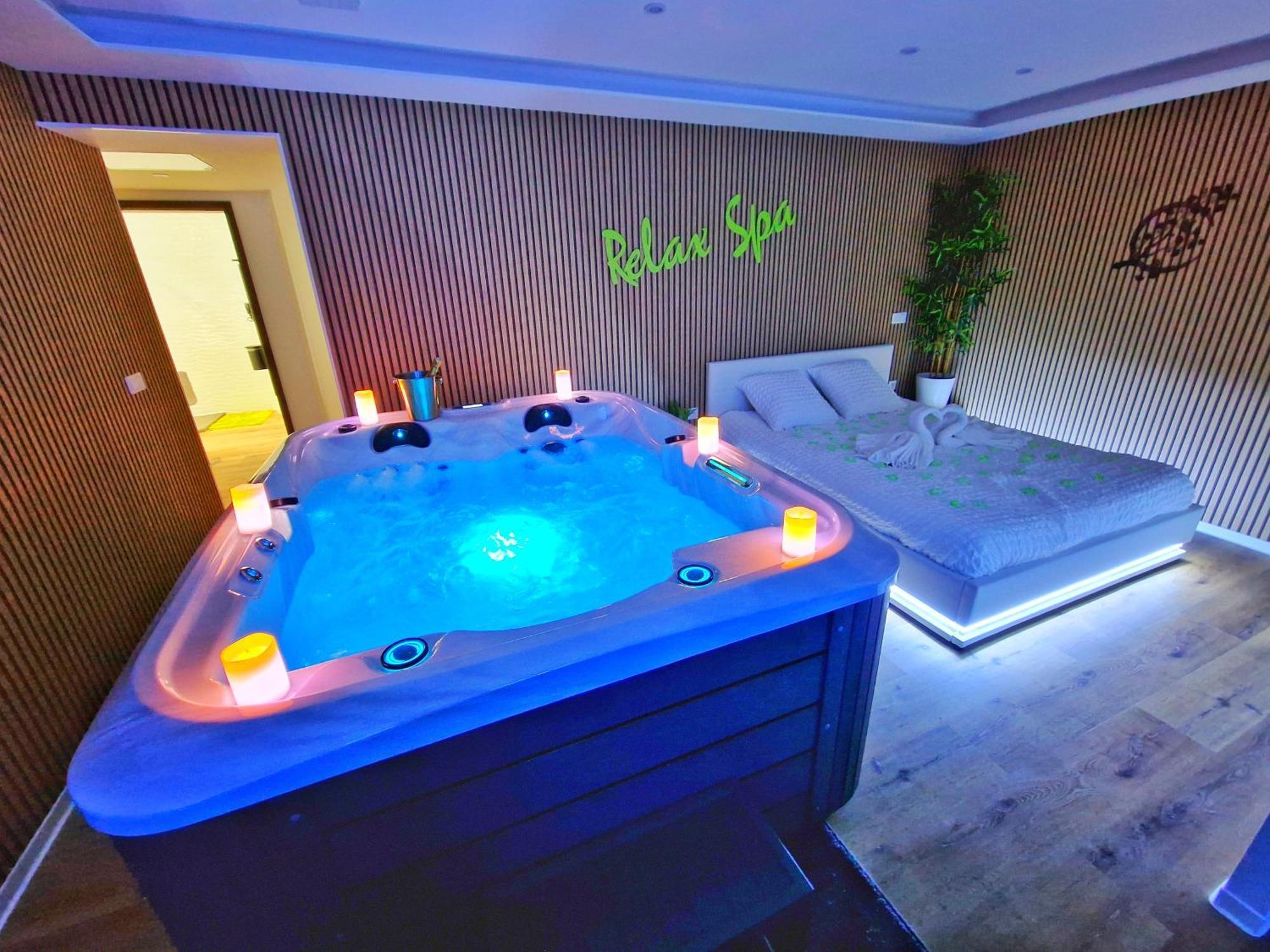 Relax Spa-4 Pers-Jacuzzi-Parking-Jardin-Clim-Colmar Muntzenheim المظهر الخارجي الصورة