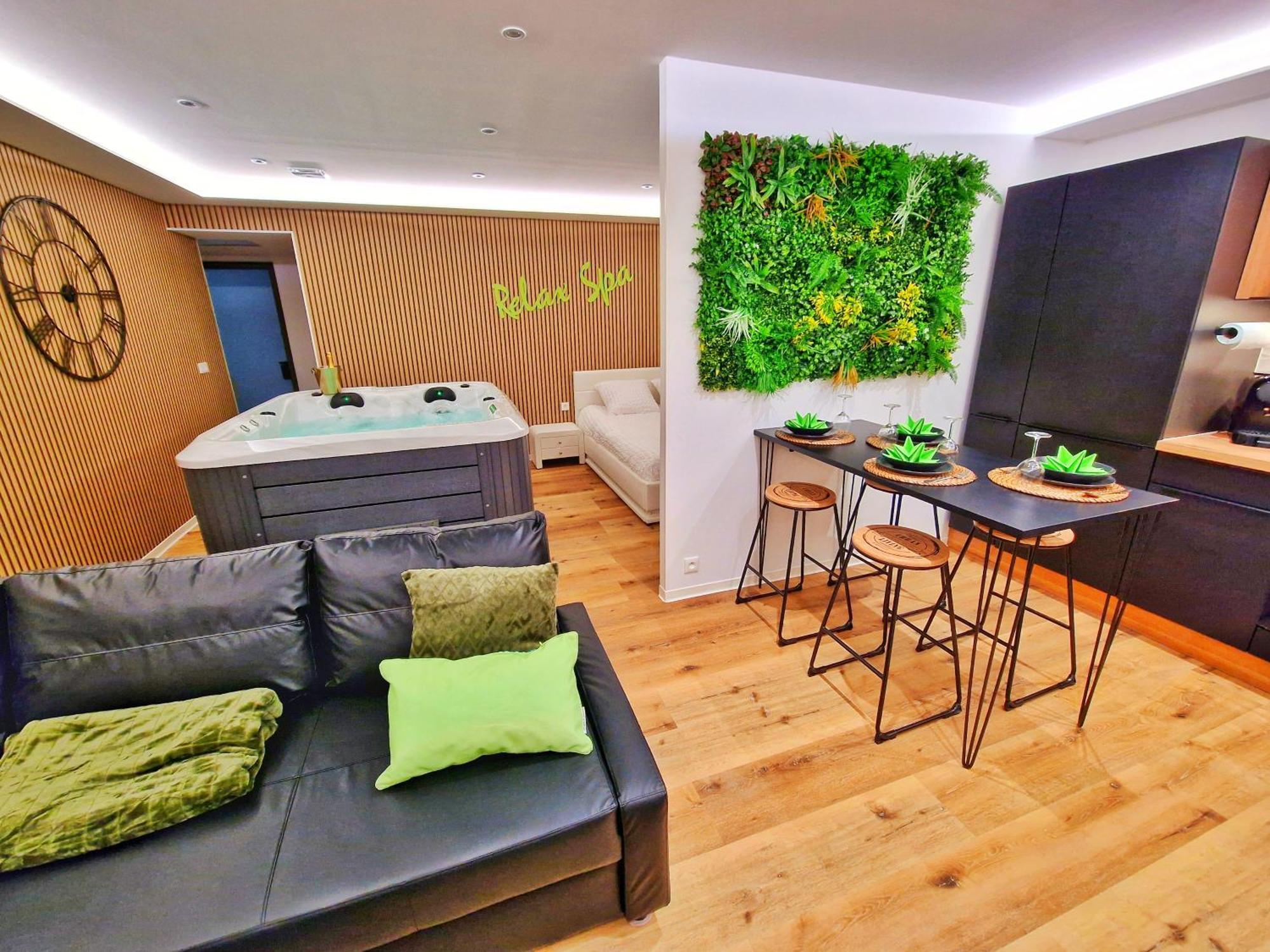 Relax Spa-4 Pers-Jacuzzi-Parking-Jardin-Clim-Colmar Muntzenheim المظهر الخارجي الصورة
