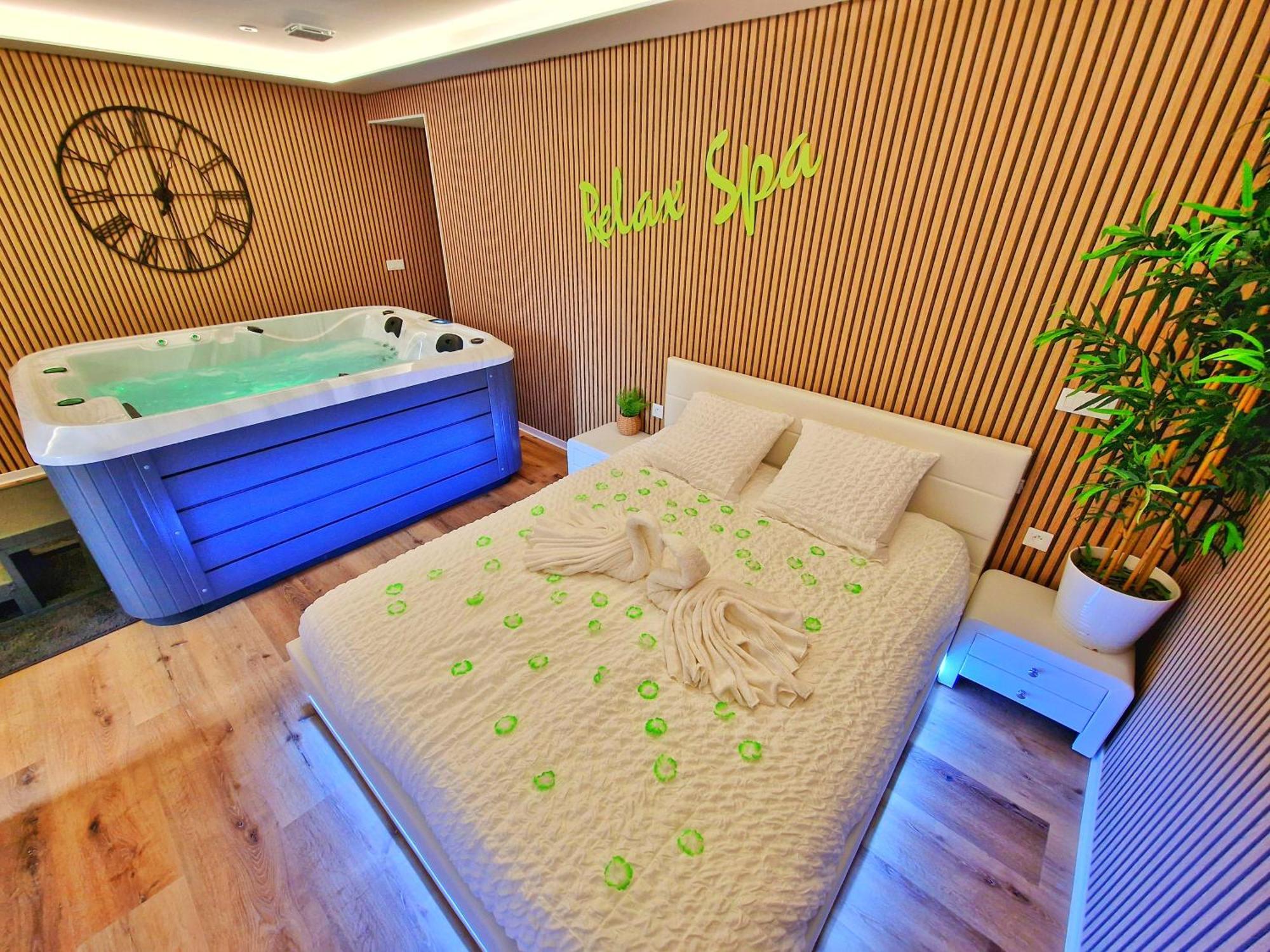 Relax Spa-4 Pers-Jacuzzi-Parking-Jardin-Clim-Colmar Muntzenheim المظهر الخارجي الصورة