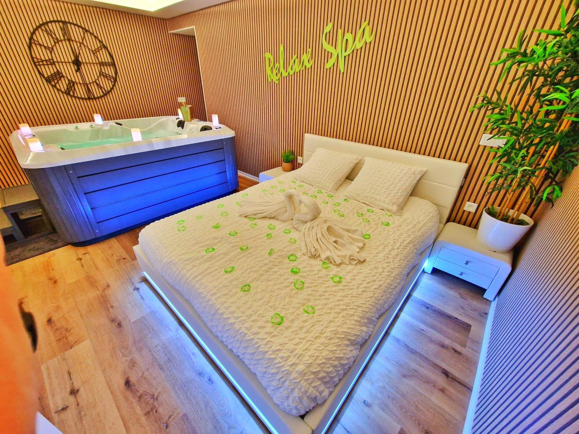 Relax Spa-4 Pers-Jacuzzi-Parking-Jardin-Clim-Colmar Muntzenheim المظهر الخارجي الصورة